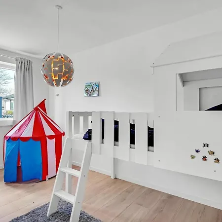 In With Wifi And 3 Bedrooms *